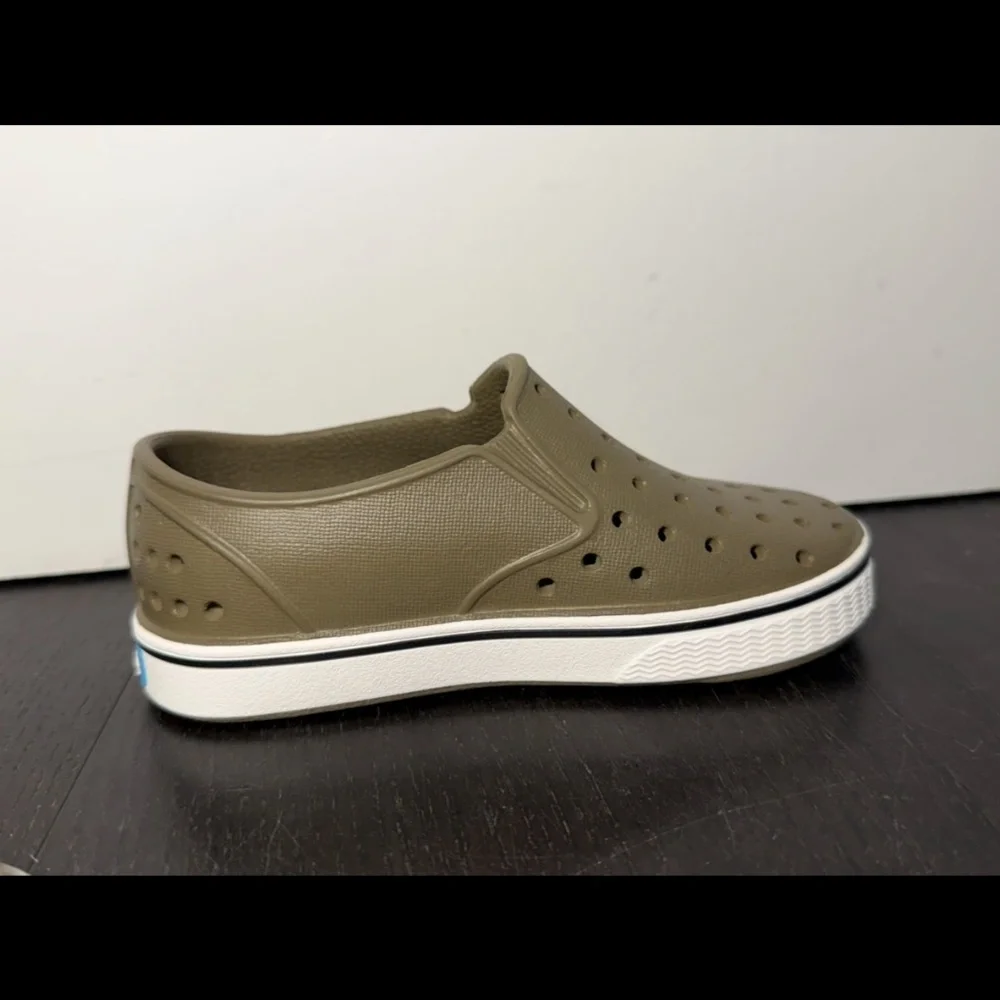Native Miles Slip On Shoes Utility Green/Shell White Little Kids/Toddler C8